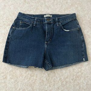 Lee Riders Women's Relaxed Medium Wash Cut-Off Shorts 8P